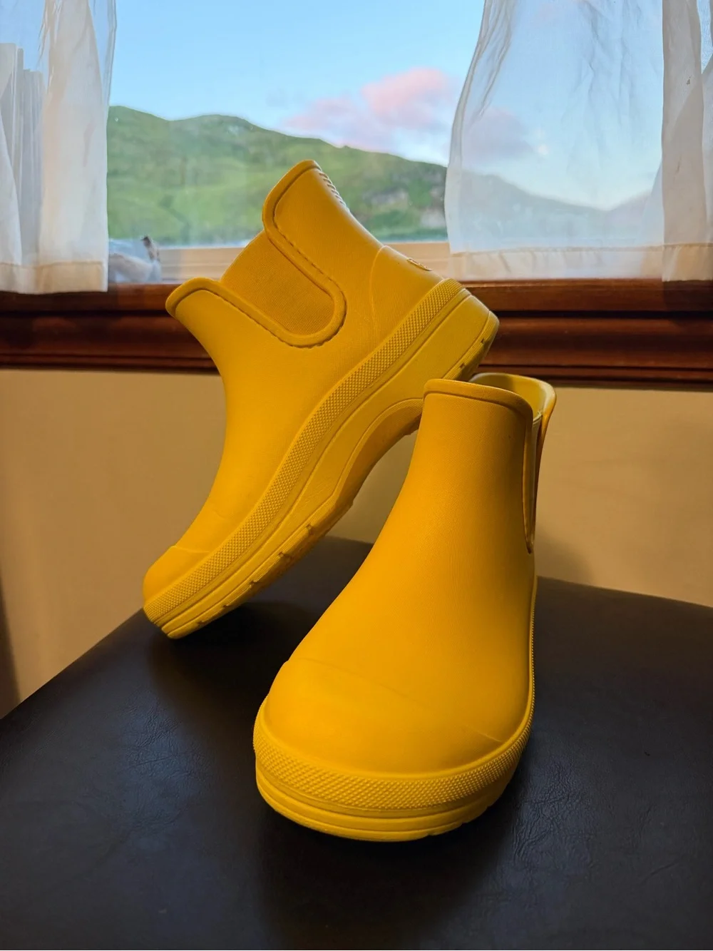 Dansko Yellow Rain Boots women’s sz 39